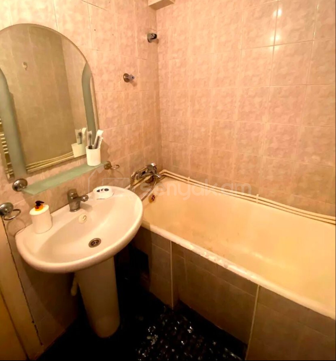 2 Սենյականոց Բնակարան, 75քմ, 9/10 հարկ, Նորմալ Վիճակում, Կահավորված