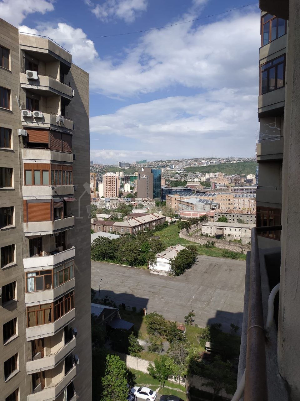 1 Սենյականոց Բնակարան Նորակառույցում, 36քմ, 11/14 հարկ, Նորմալ Վիճակում, Կահավորված
