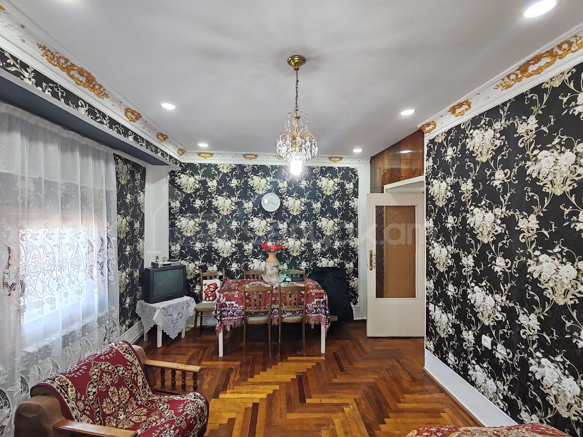 2 Սենյականոց Բնակարան, 50քմ, 9/9 հարկ, Նորմալ Վիճակում, Կահավորված