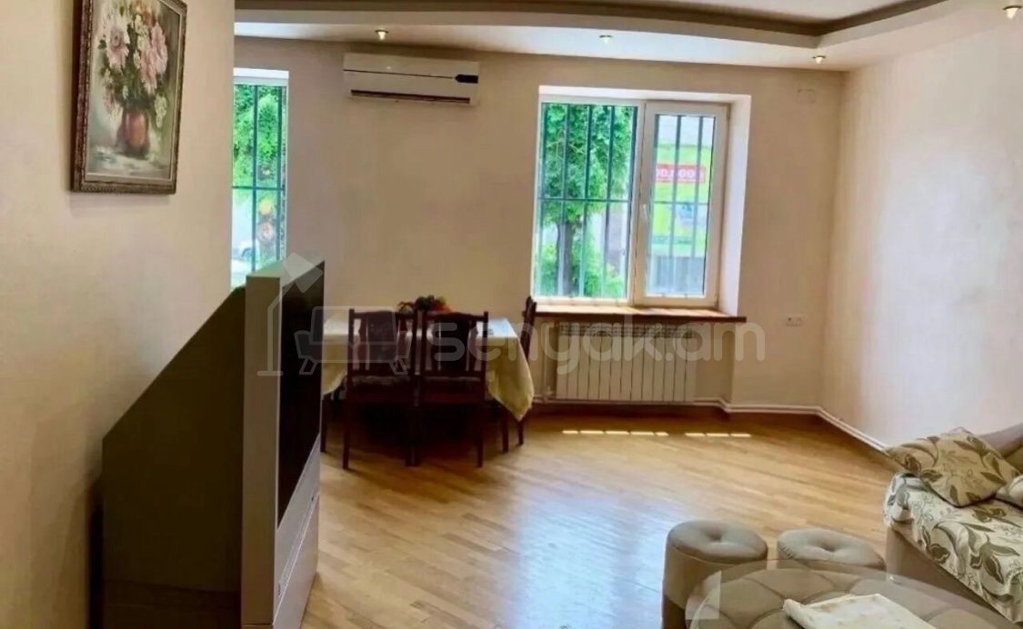 2 Սենյականոց Բնակարան Քարե Շենքում, 56քմ, 2/5 հարկ, Կապիտալ Վերանորոգված, Կահավորված