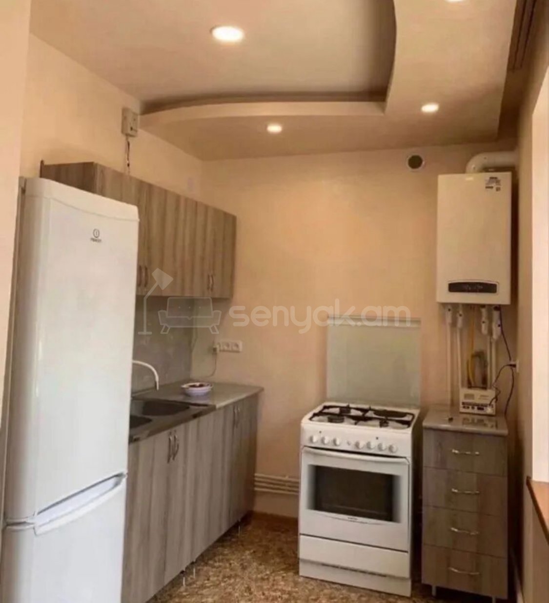 2 Սենյականոց Բնակարան Քարե Շենքում, 56քմ, 2/5 հարկ, Կապիտալ Վերանորոգված, Կահավորված