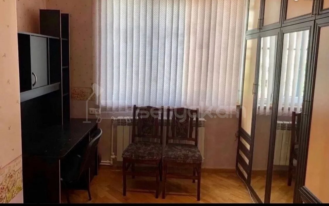 2 Սենյականոց Բնակարան Քարե Շենքում, 56քմ, 2/5 հարկ, Կապիտալ Վերանորոգված, Կահավորված