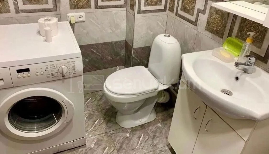 2 Սենյականոց Բնակարան Քարե Շենքում, 56քմ, 2/5 հարկ, Կապիտալ Վերանորոգված, Կահավորված