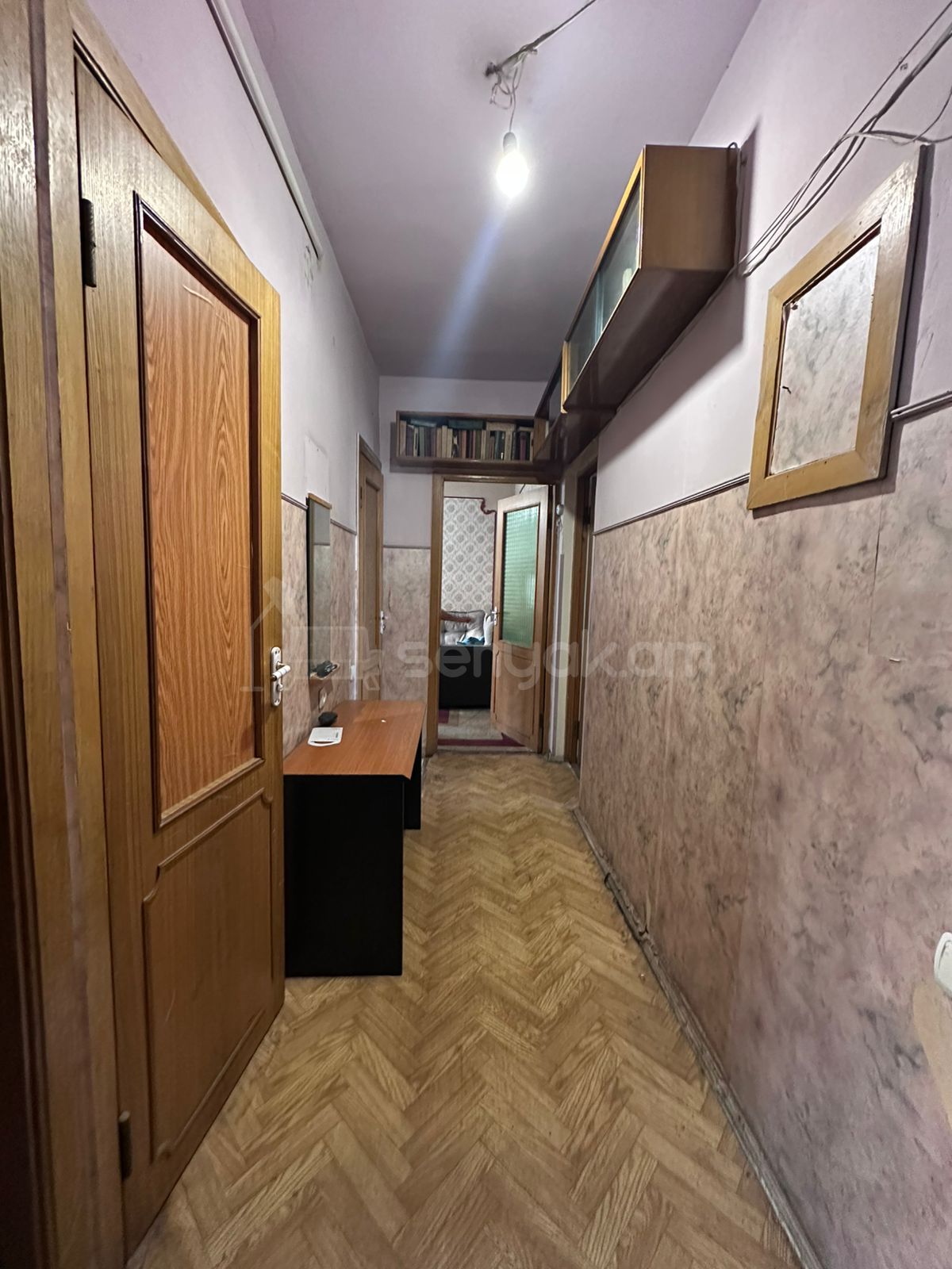 3 Սենյականոց Բնակարան Քարե Շենքում, 69քմ, 4/5 հարկ, Պետական Վիճակում