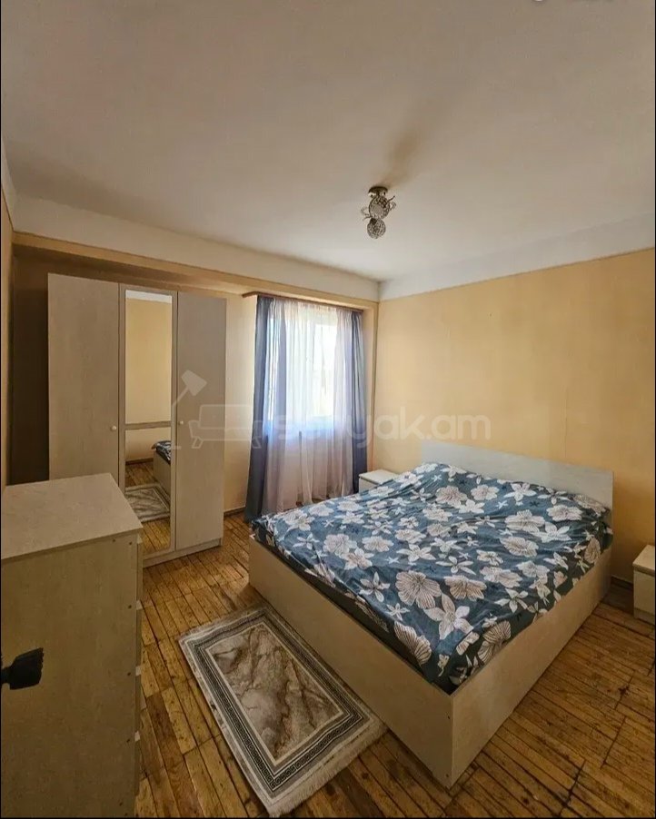 3 Սենյականոց Բնակարան, 70քմ, 6/9 հարկ, Նորմալ Վիճակում, Կահավորված