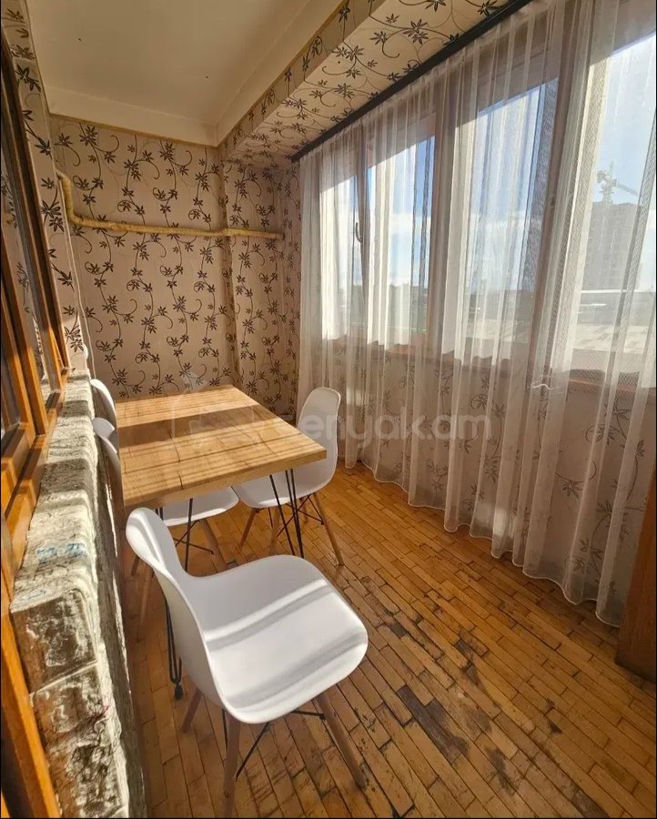 3 Սենյականոց Բնակարան, 70քմ, 6/9 հարկ, Նորմալ Վիճակում, Կահավորված