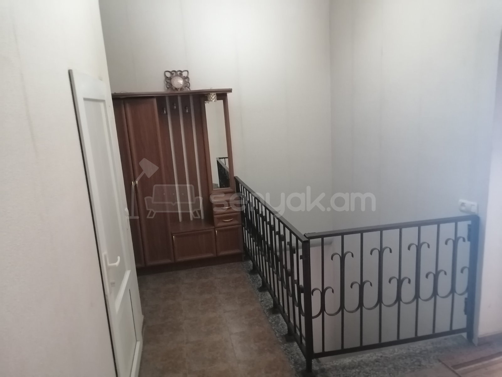 6 Սենյականոց Սեփական Տուն, 160քմ, Նորմալ Վիճակում, Ավտոտնակով