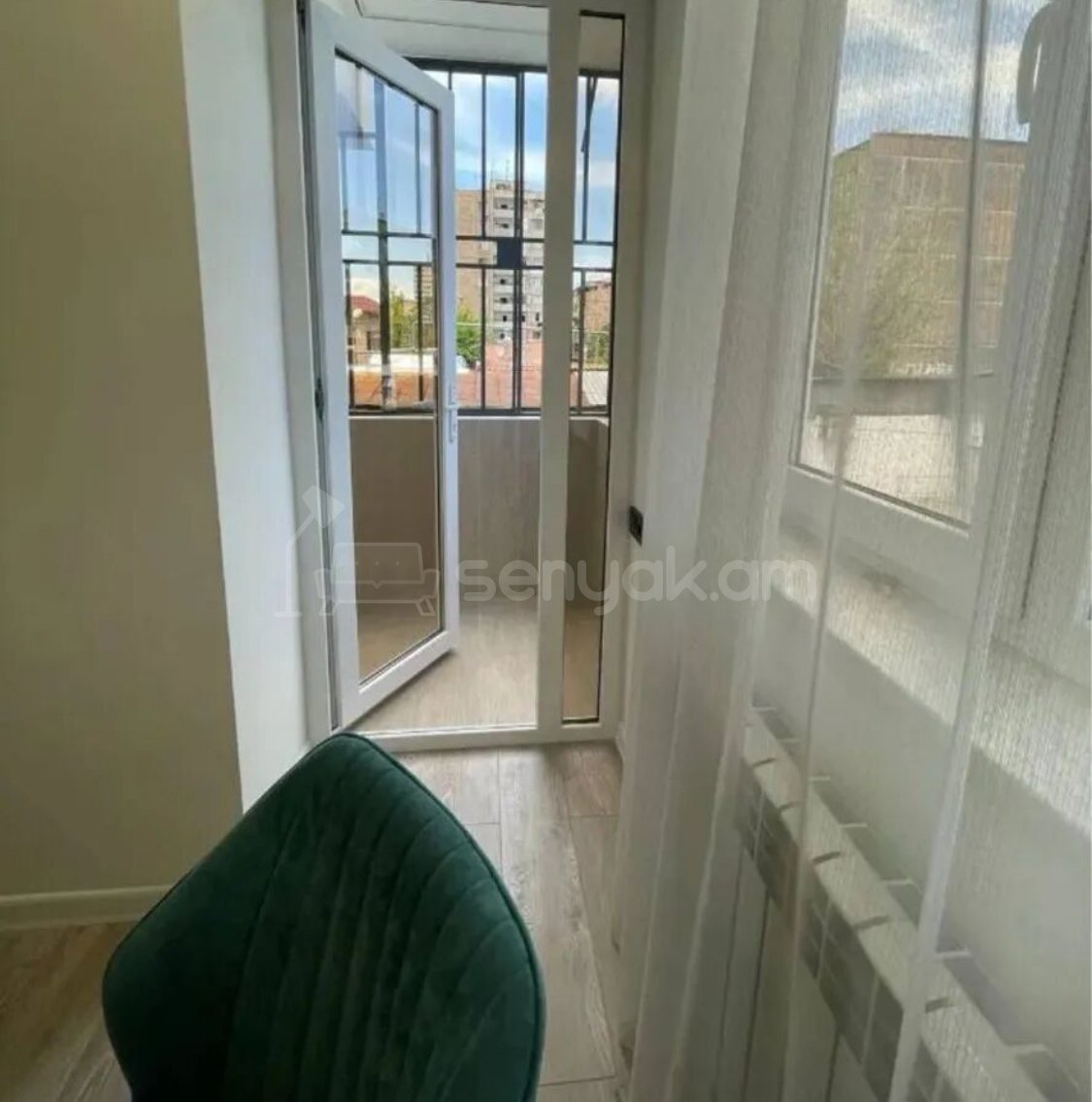 2 Սենյականոց Բնակարան, 53քմ, 2/14 հարկ, Կապիտալ Վերանորոգված, Կահավորված, Արևկող