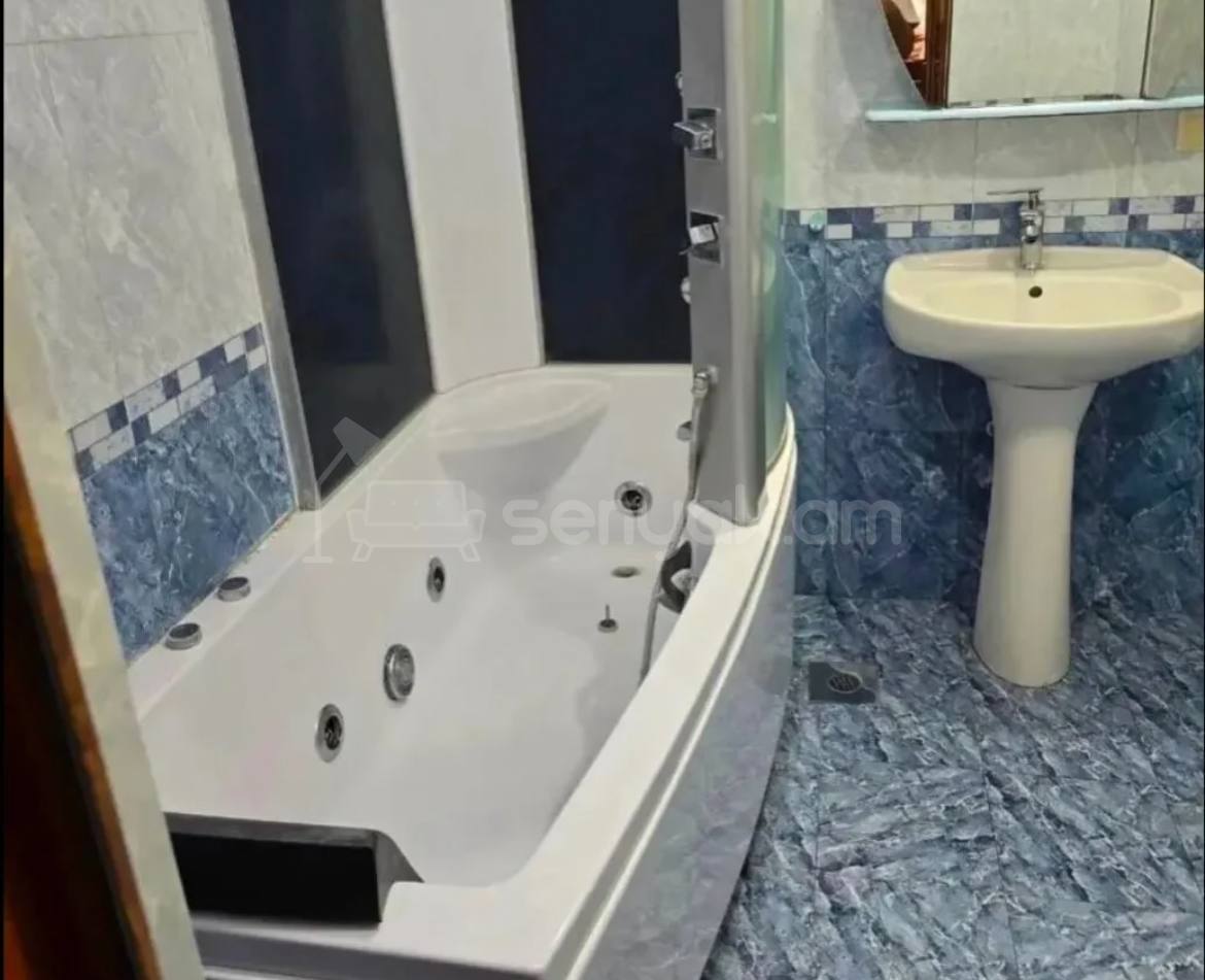 3 Սենյականոց Բնակարան, 77քմ, 4/16 հարկ, Կապիտալ Վերանորոգված, Կահավորված
