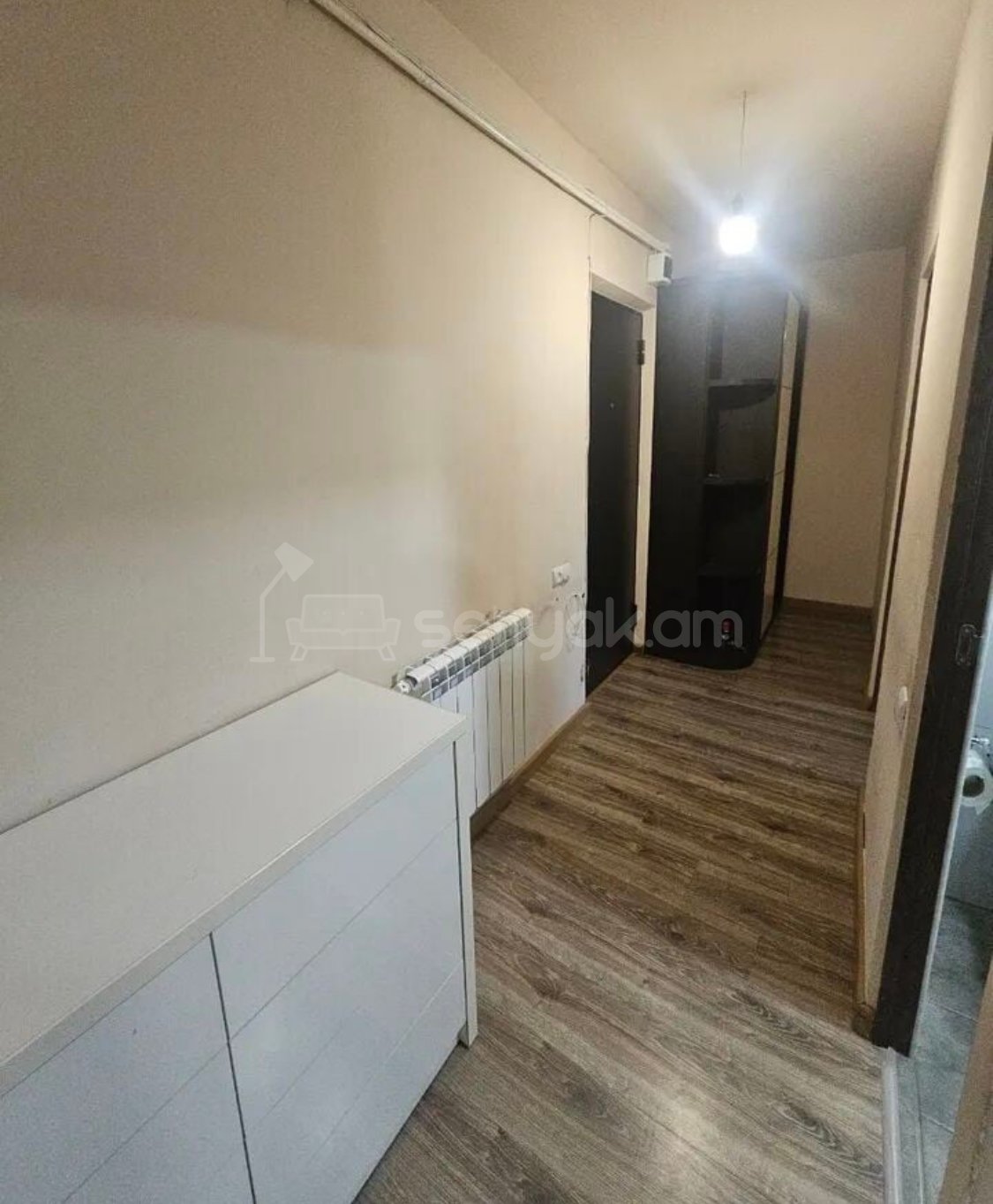 2 Սենյականոց Բնակարան Քարե Շենքում, 54քմ, 3/5 հարկ, Կապիտալ Վերանորոգված, Կահավորված