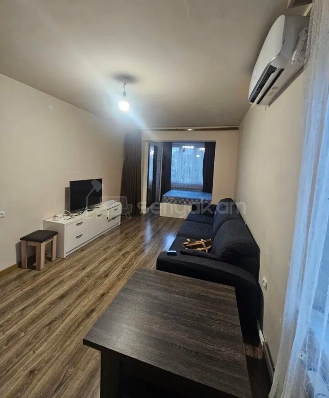 2 Սենյականոց Բնակարան Քարե Շենքում, 54քմ, 3/5 հարկ, Կապիտալ Վերանորոգված, Կահավորված