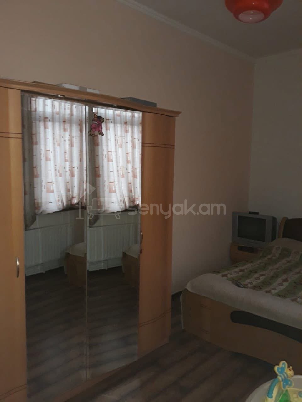 3 Սենյականոց Բնակարան Քարե Շենքում, 86քմ, 1/5 հարկ, Կապիտալ Վերանորոգված, Կահավորված