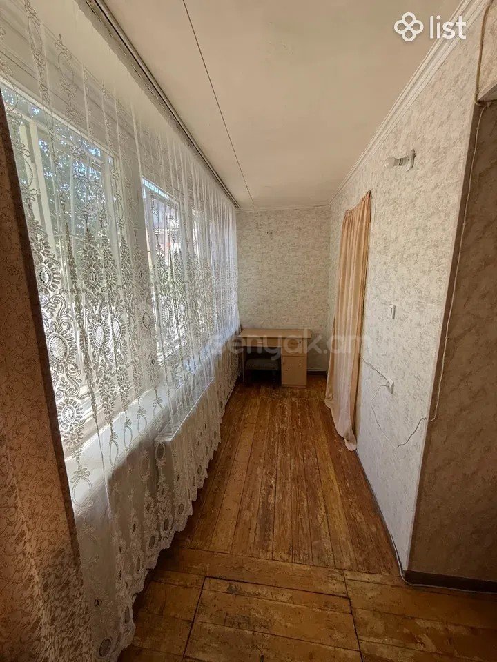 3 Սենյականոց Բնակարան Քարե Շենքում, 75քմ, 1/4 հարկ, Կոսմետիկ Վերանորոգված, Կահավորված, Արևկող
