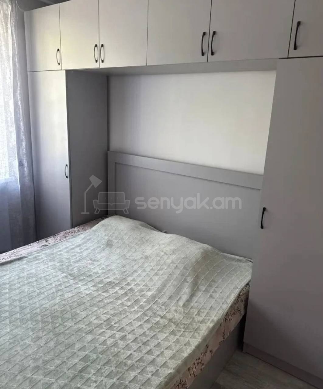 2 Սենյականոց Բնակարան Քարե Շենքում, 40քմ, 5/5 հարկ, Կապիտալ Վերանորոգված, Կահավորված