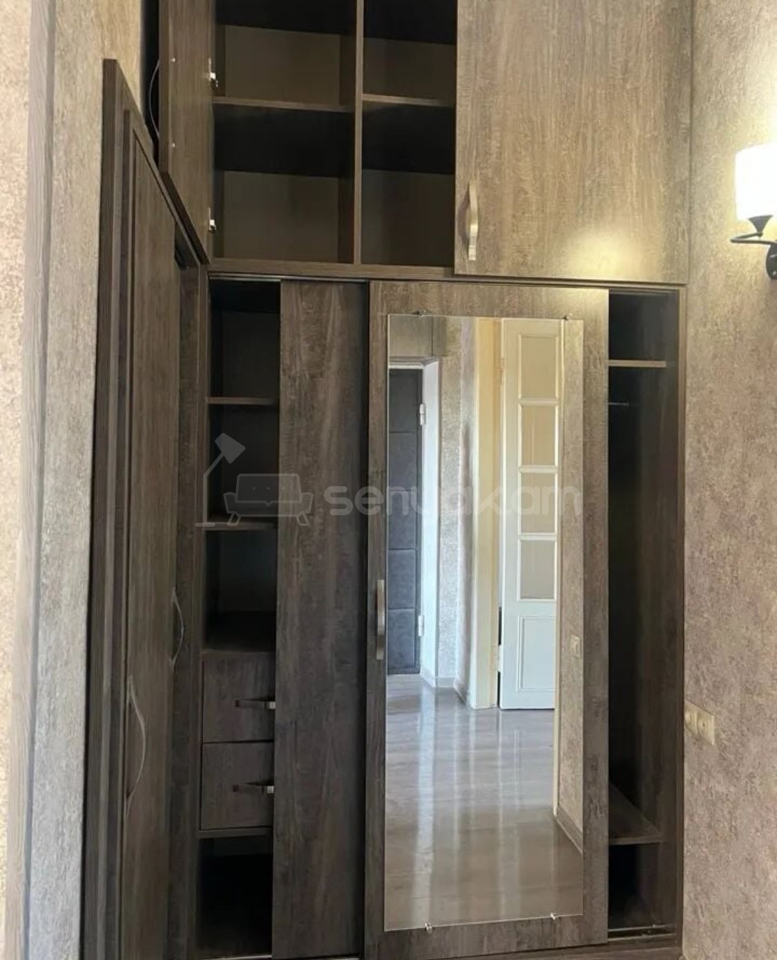 2 Սենյականոց Բնակարան Քարե Շենքում, 62քմ, 5/5 հարկ, Կապիտալ Վերանորոգված, Կահավորված, Արևկող