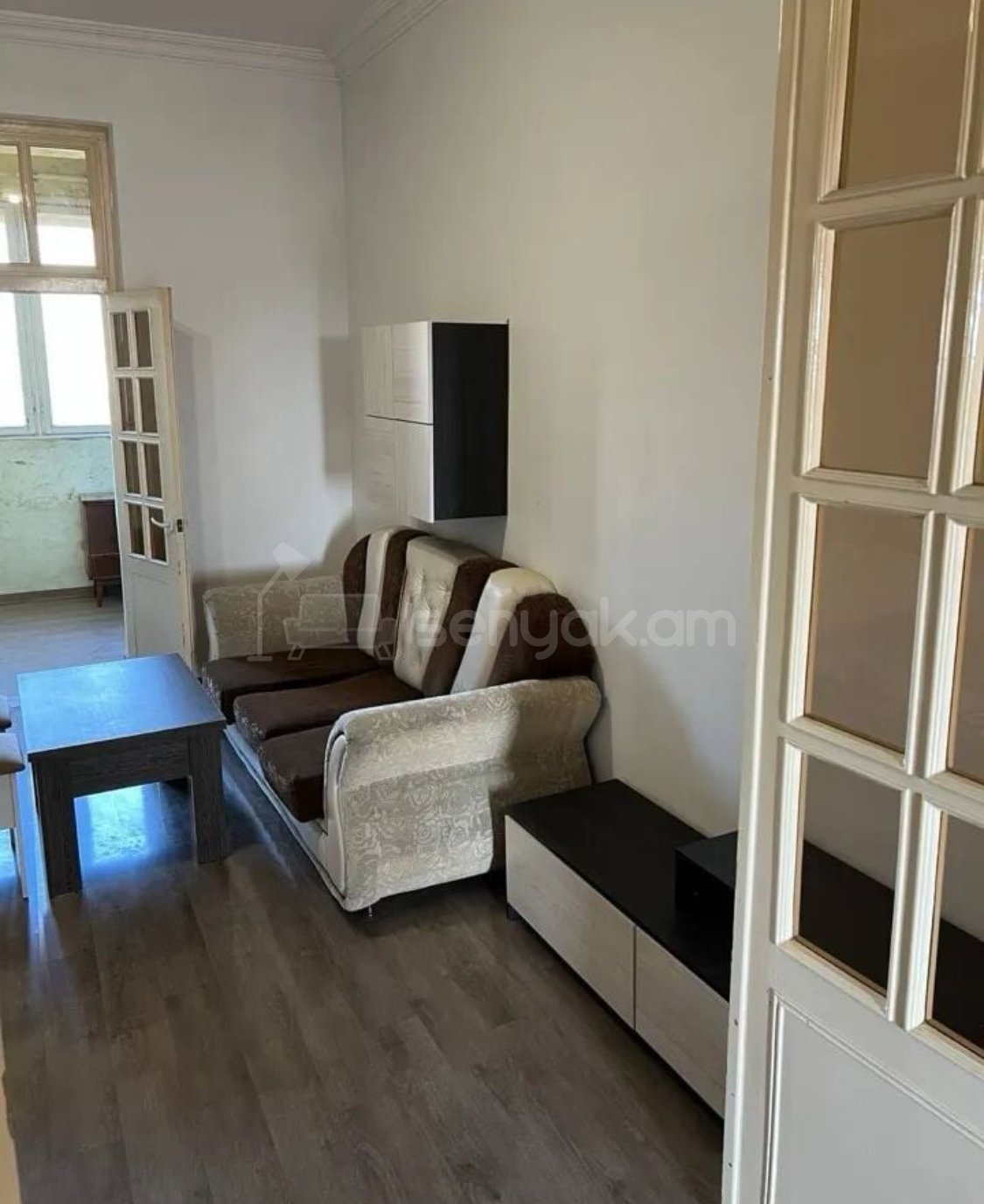 2 Սենյականոց Բնակարան Քարե Շենքում, 62քմ, 5/5 հարկ, Կապիտալ Վերանորոգված, Կահավորված, Արևկող