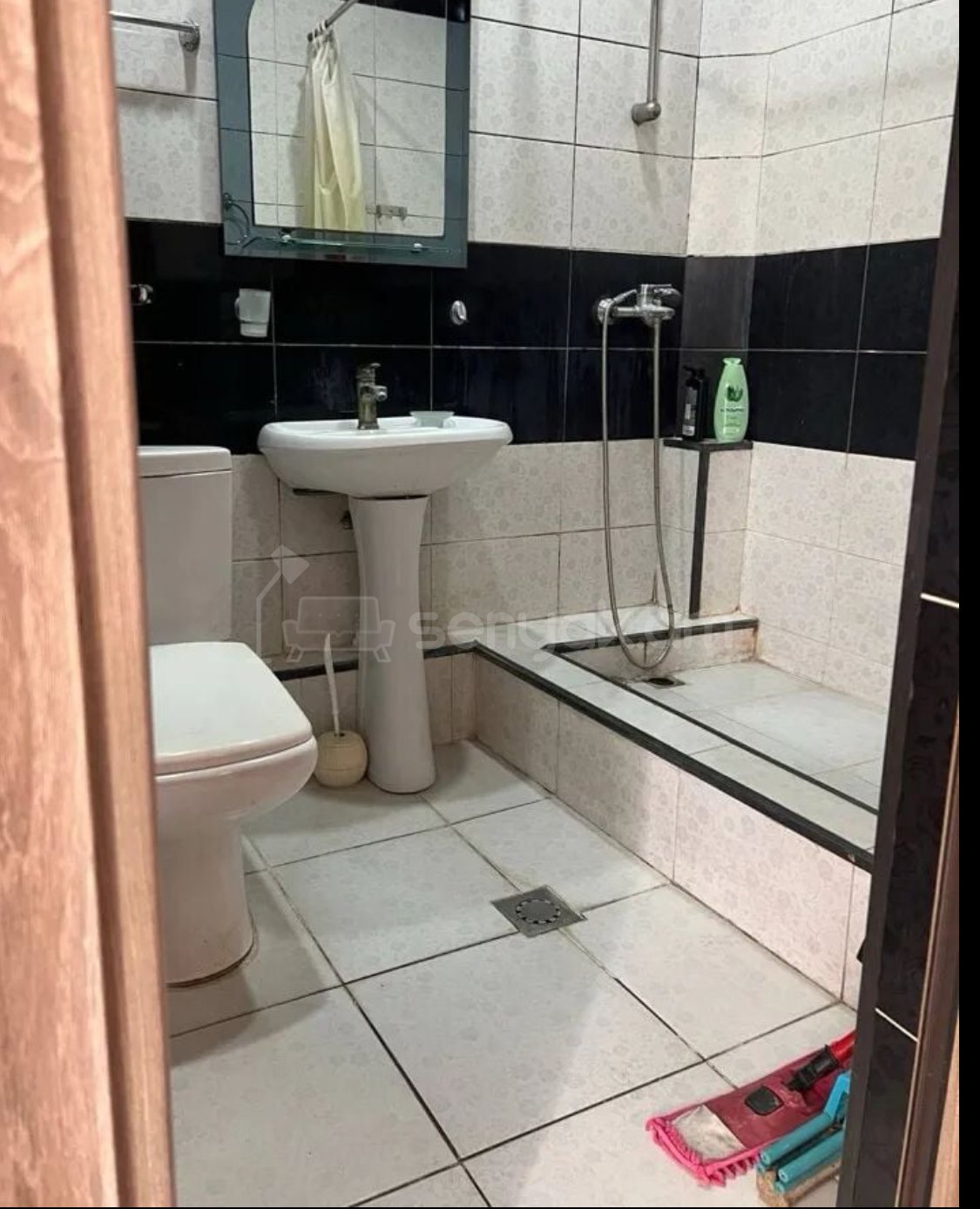 2 Սենյականոց Բնակարան Քարե Շենքում, 62քմ, 5/5 հարկ, Կապիտալ Վերանորոգված, Կահավորված, Արևկող