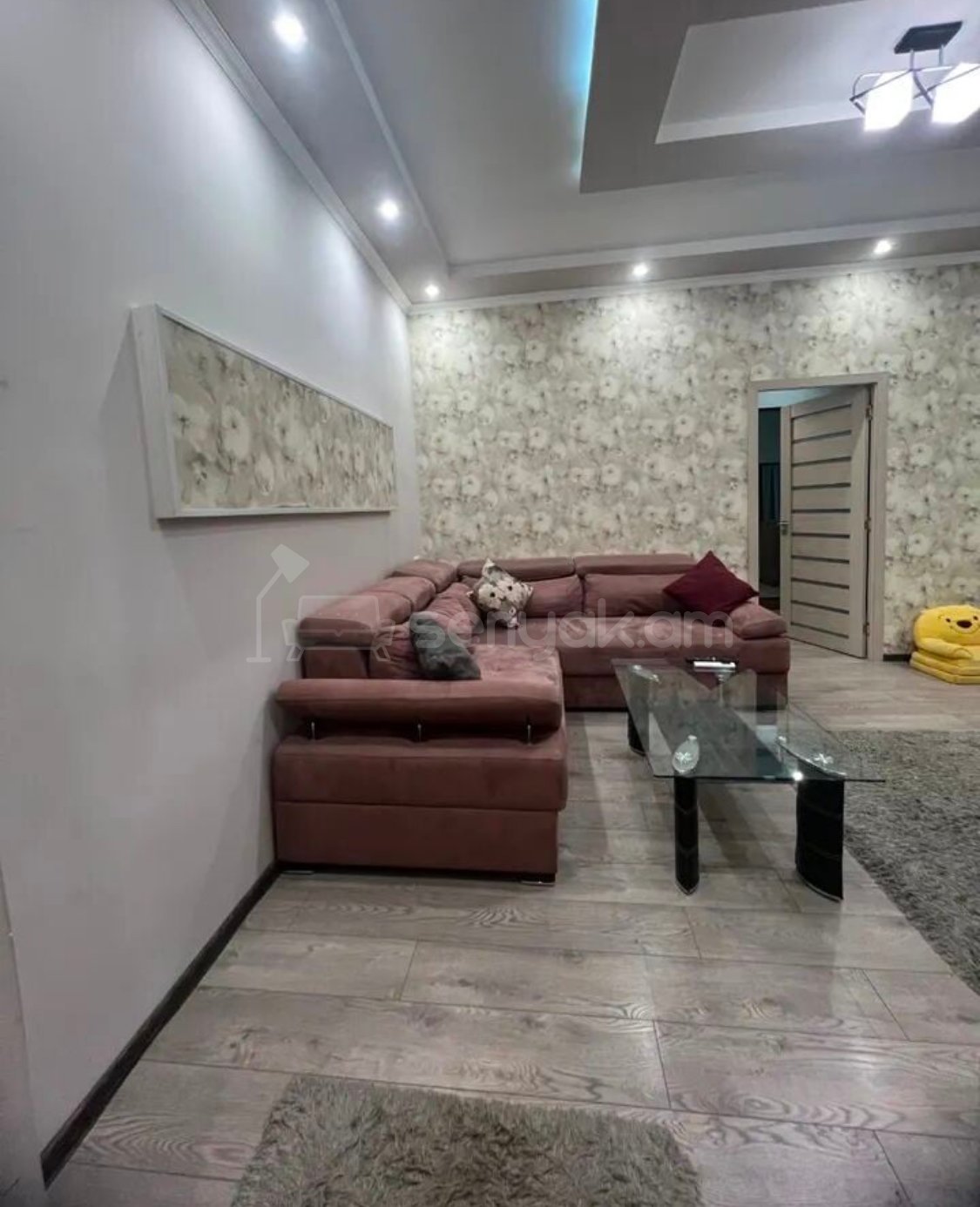 2 Սենյականոց Բնակարան Քարե Շենքում, 48քմ, 3/5 հարկ, Կապիտալ Վերանորոգված, Կահավորված, Արևկող