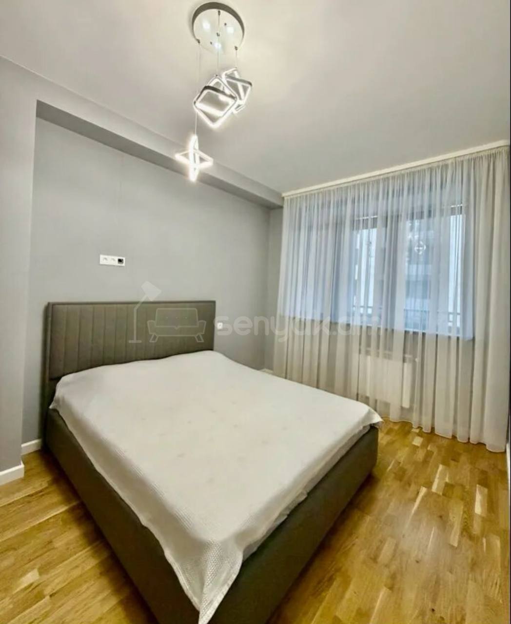 3 Սենյականոց Բնակարան, 88քմ, 8/17 հարկ, Կապիտալ Վերանորոգված, Կահավորված, Արևկող