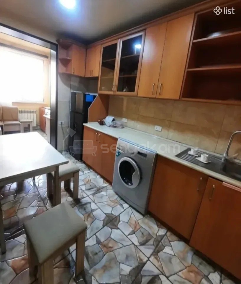 3 Սենյականոց Բնակարան, 70քմ, 3/9 հարկ, Կապիտալ Վերանորոգված, Կահավորված, Արևկող
