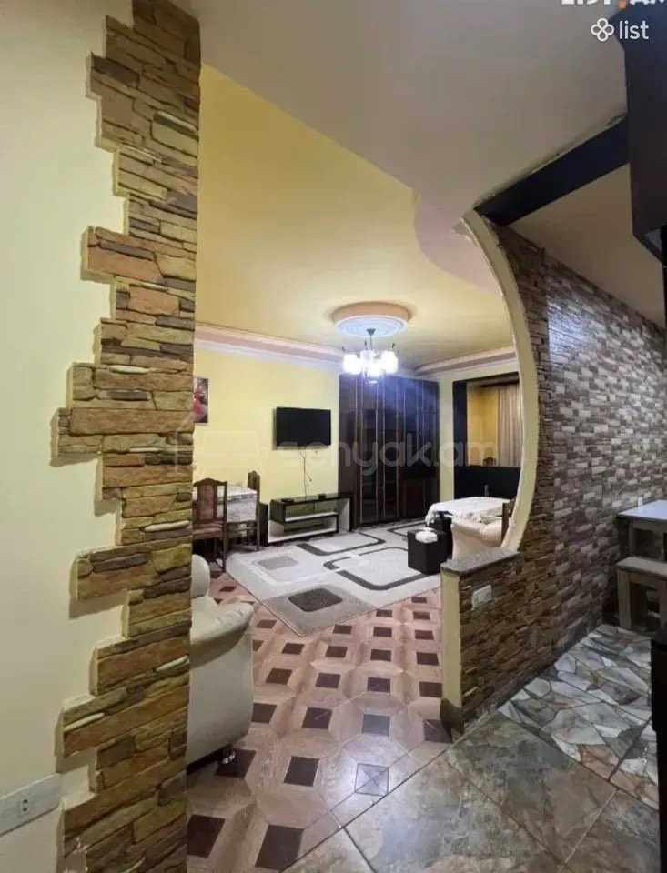 3 Սենյականոց Բնակարան, 70քմ, 3/9 հարկ, Կապիտալ Վերանորոգված, Կահավորված, Արևկող