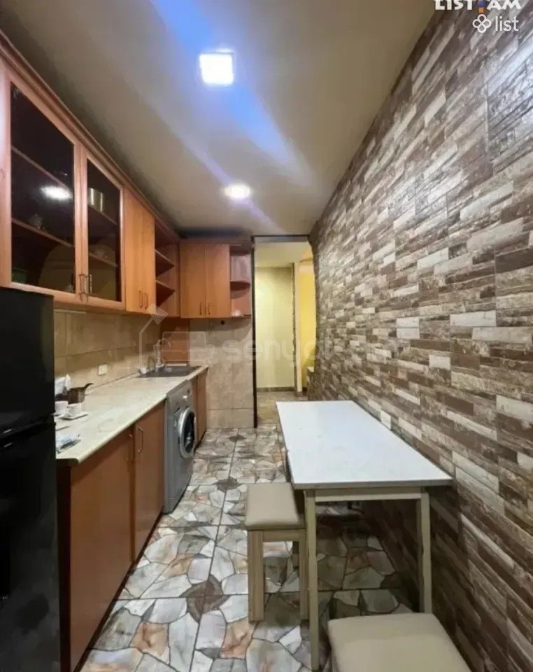 3 Սենյականոց Բնակարան, 70քմ, 3/9 հարկ, Կապիտալ Վերանորոգված, Կահավորված, Արևկող