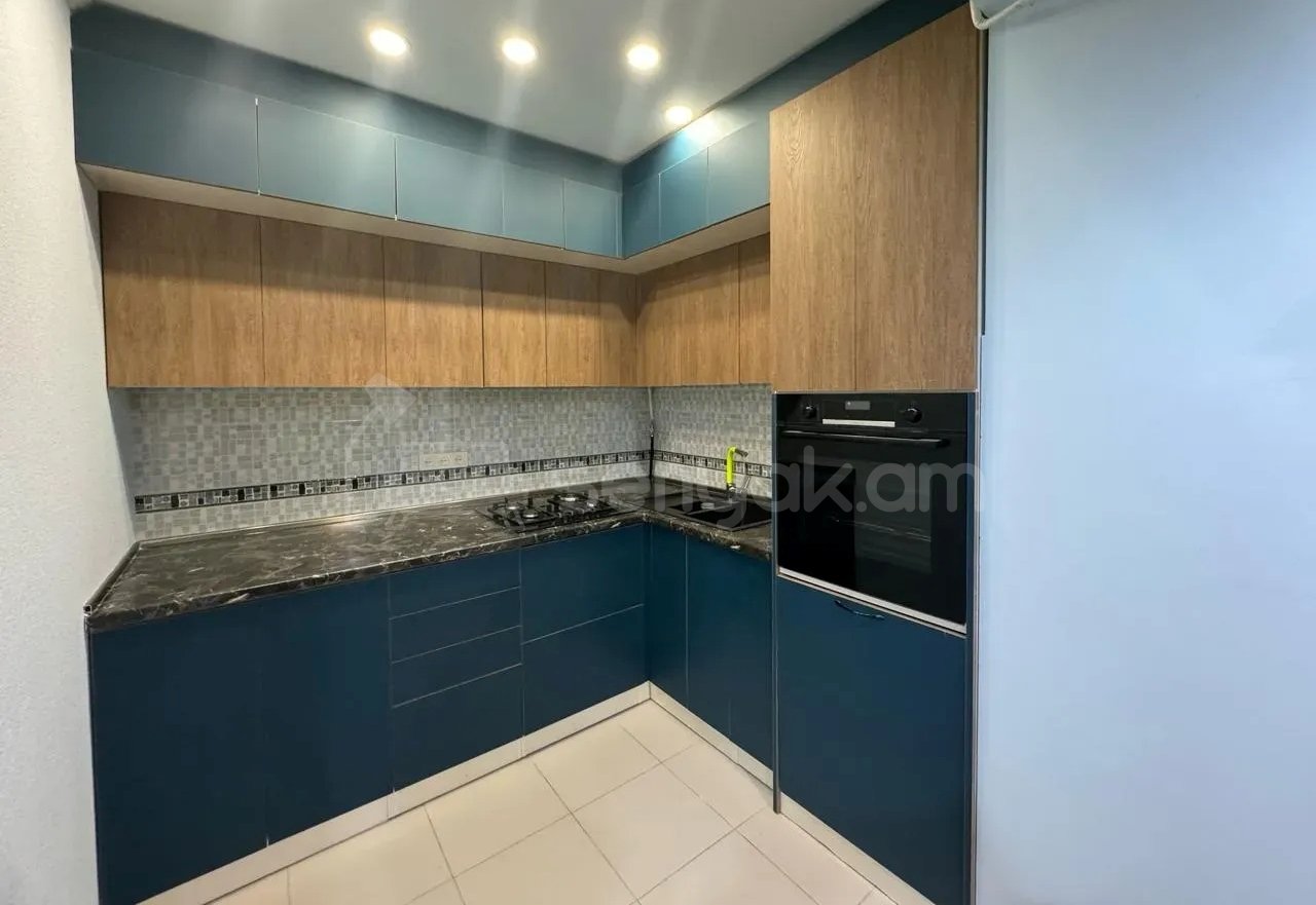 5 Սենյականոց Բնակարան Քարե Շենքում, 127քմ, 4/5 հարկ, Կապիտալ Վերանորոգված, Կահավորված, Արևկող