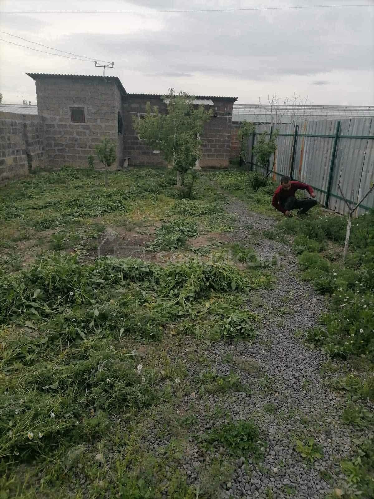 Բնակելի Նշանակության Հողատարածք, 200քմ, Խմելու Ջրով, Էլեկտրականությամբ, Պարսպապատ