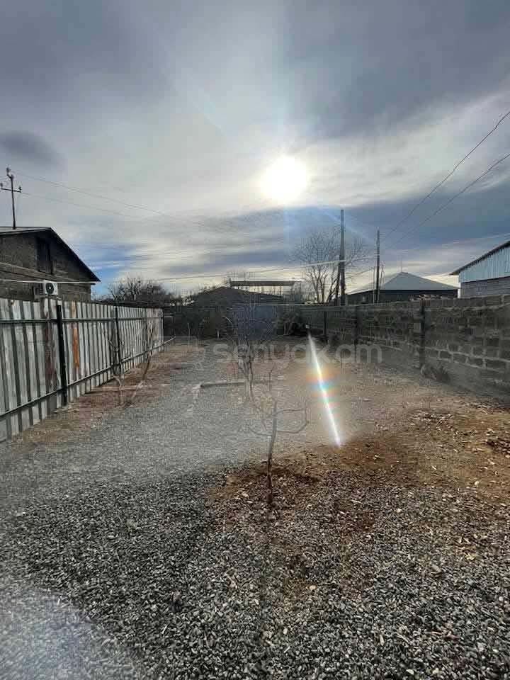 Բնակելի Նշանակության Հողատարածք, 200քմ, Խմելու Ջրով, Էլեկտրականությամբ, Պարսպապատ