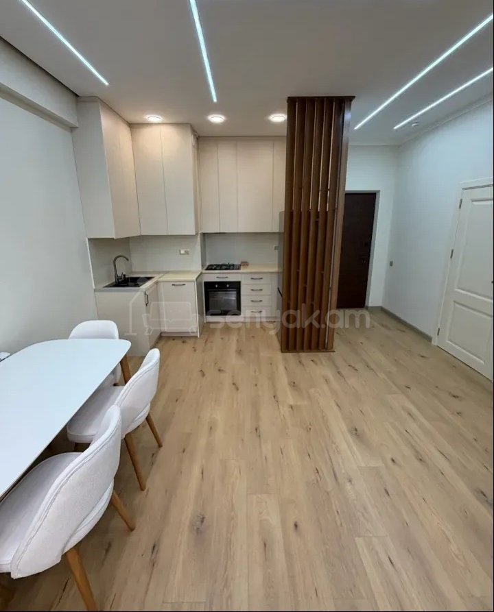 2 Սենյականոց Բնակարան Նորակառույցում, 56քմ, 7/16 հարկ, Դիզայներական Վերանորոգված