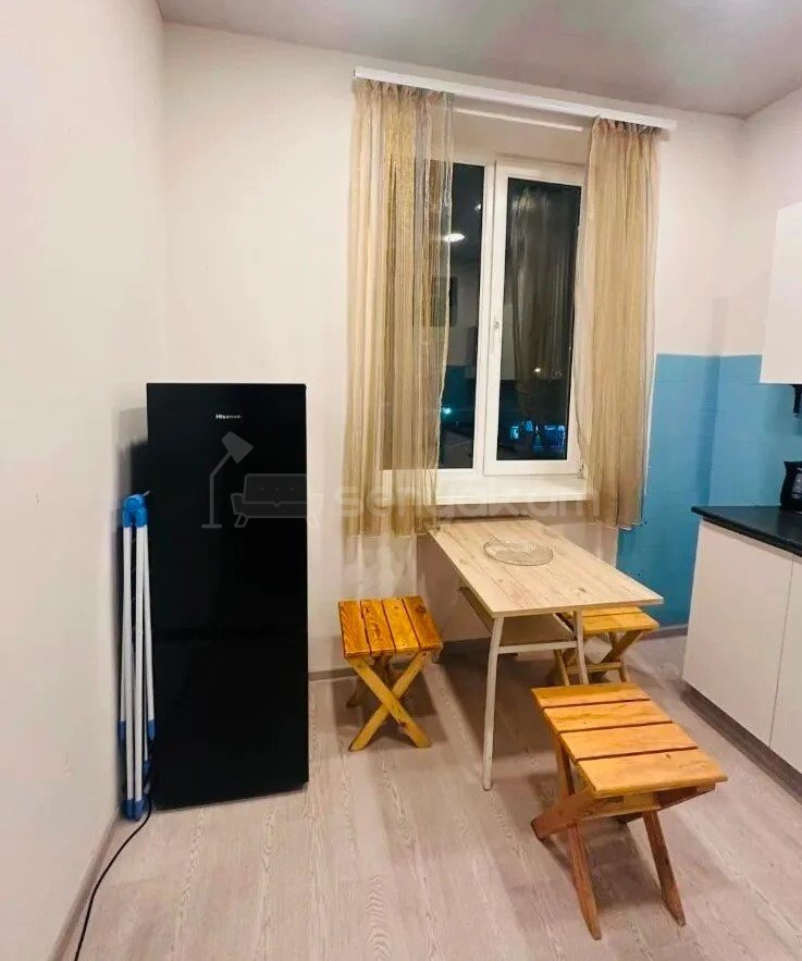 1 Սենյականոց Բնակարան Քարե Շենքում, 31քմ, 2/4 հարկ, Նորմալ Վիճակում