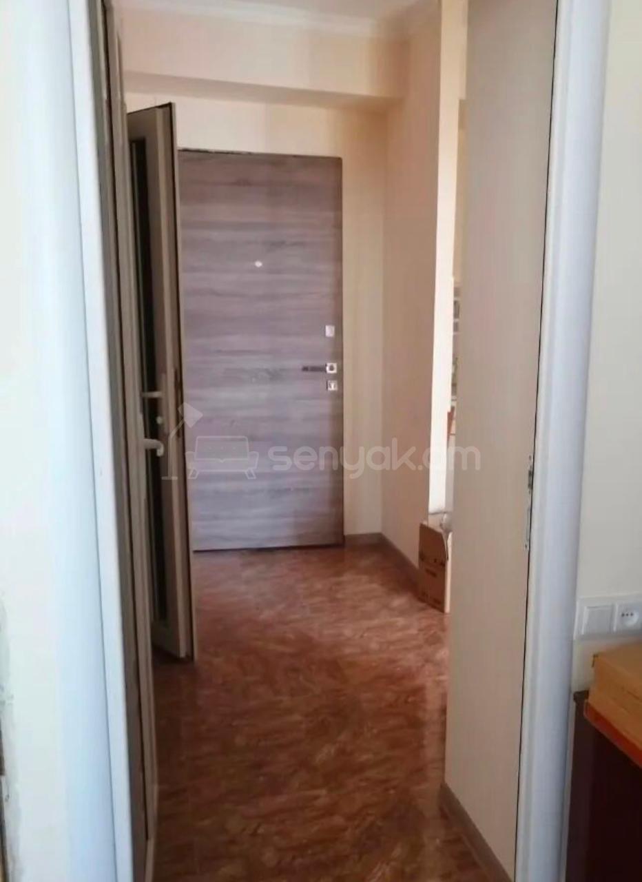 2 Սենյականոց Բնակարան, 40քմ, 7/9 հարկ, Նորմալ Վիճակում, Կահավորված