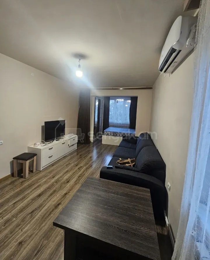 2 Սենյականոց Բնակարան Քարե Շենքում, 54քմ, 3/5 հարկ, Կապիտալ Վերանորոգված, Կահավորված