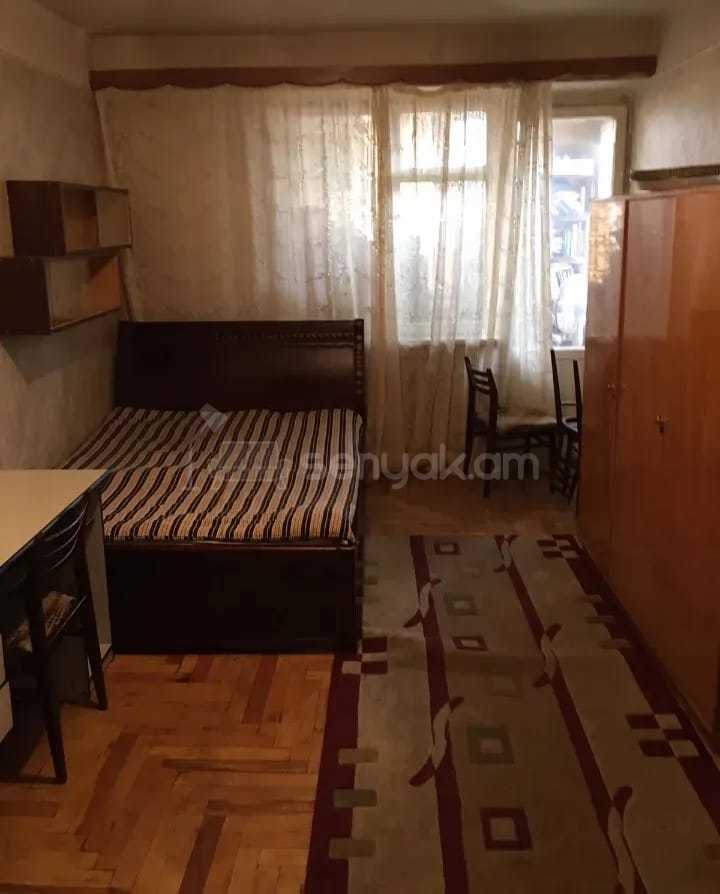3 Սենյականոց Բնակարան Քարե Շենքում, 90քմ, 4/14 հարկ, Կապիտալ Վերանորոգված, Կահավորված