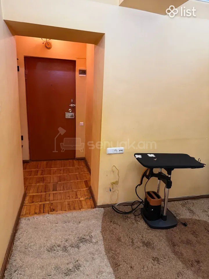 3 Սենյականոց Բնակարան Քարե Շենքում, 75քմ, 1/5 հարկ, Կոսմետիկ Վերանորոգված, Կահավորված, Արևկող