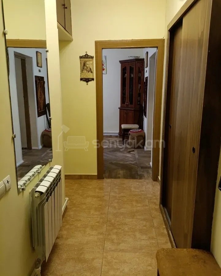 2 Սենյականոց Բնակարան Քարե Շենքում, 51քմ, 1/5 հարկ, Կոսմետիկ Վերանորոգված