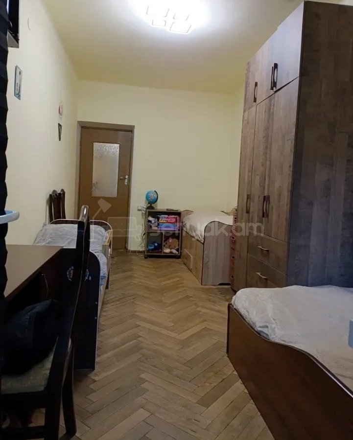 2 Սենյականոց Բնակարան Քարե Շենքում, 51քմ, 1/5 հարկ, Կոսմետիկ Վերանորոգված