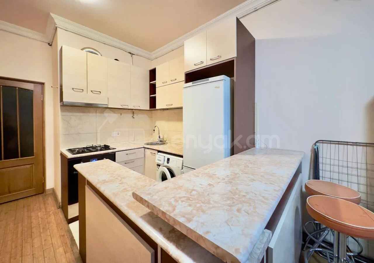 1 Սենյականոց Բնակարան Նորակառույցում, 40քմ, 12/14 հարկ, Կապիտալ Վերանորոգված, Կահավորված