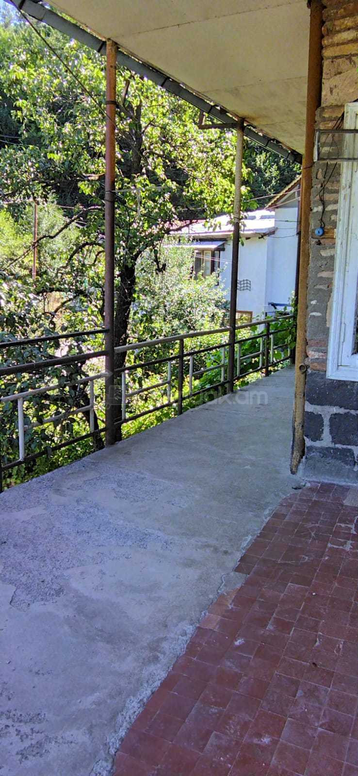 6 Սենյականոց Սեփական Տուն, 100քմ, Նորմալ Վիճակում, Ավտոտնակով