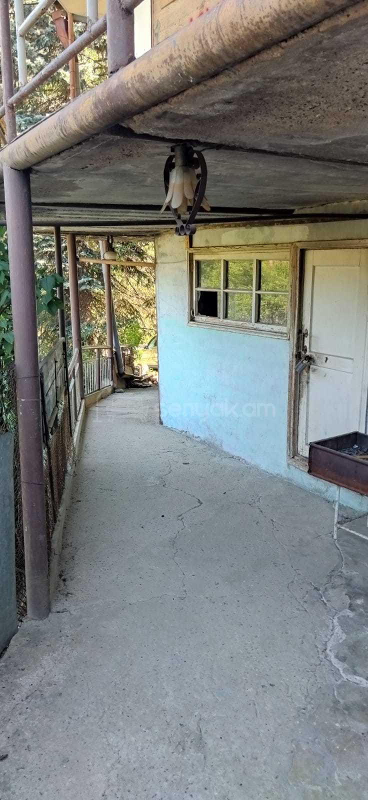 6 Սենյականոց Սեփական Տուն, 100քմ, Նորմալ Վիճակում, Ավտոտնակով