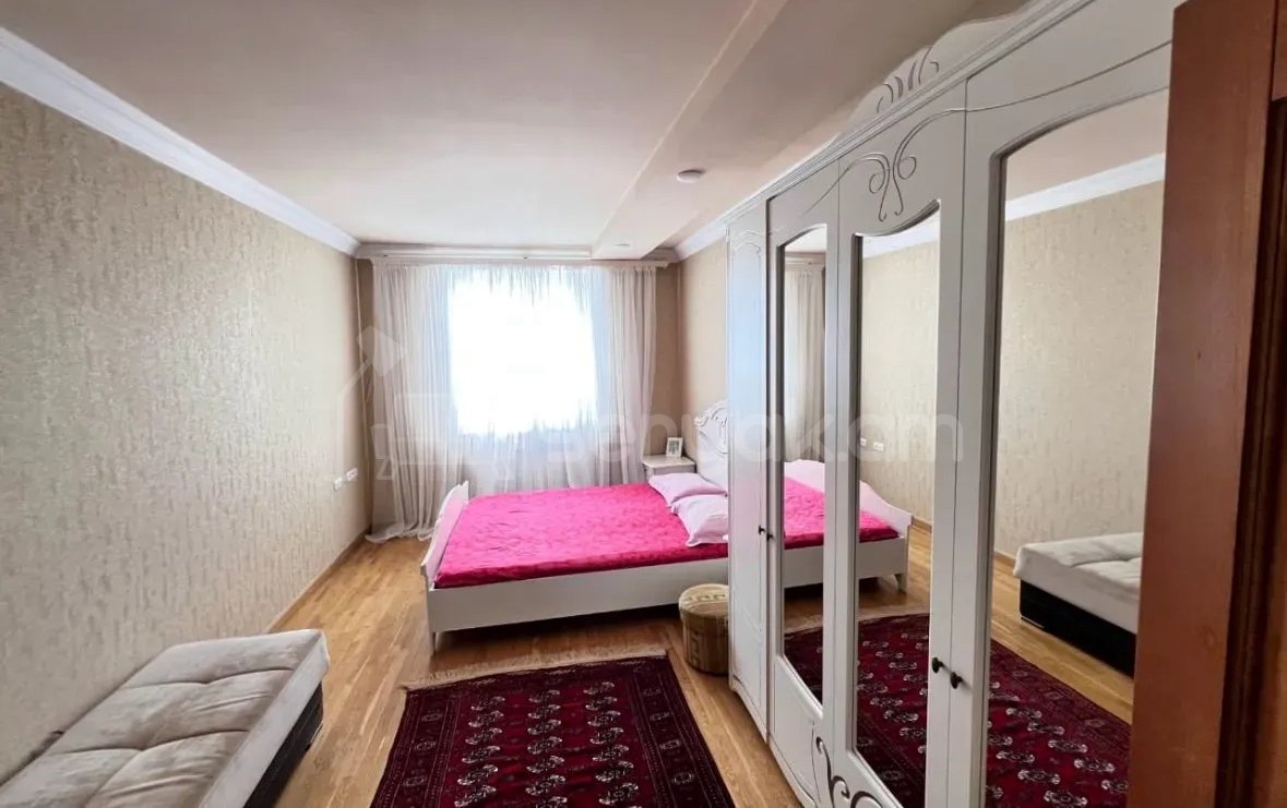 3 Սենյականոց Բնակարան Քարե Շենքում, 71քմ, 4/4 հարկ, Կապիտալ Վերանորոգված