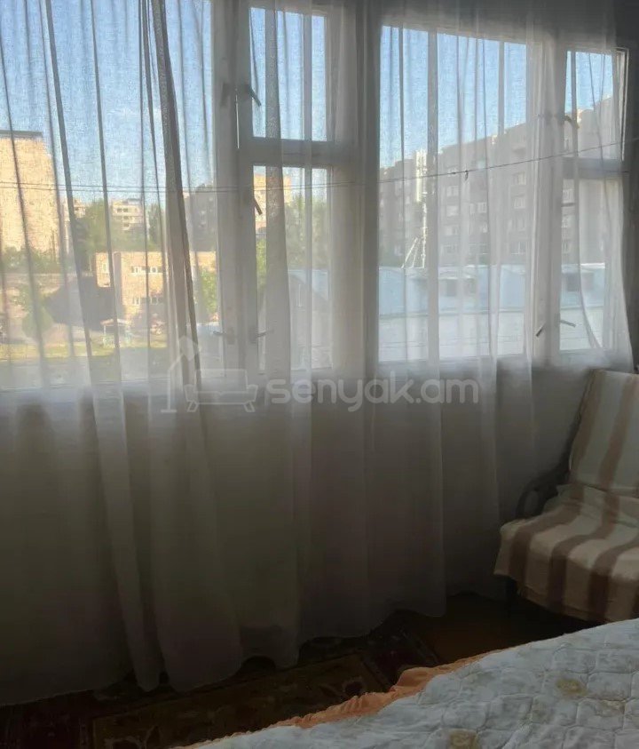 4 Սենյականոց Բնակարան, 92քմ, 6/9 հարկ, Պետական Վիճակում