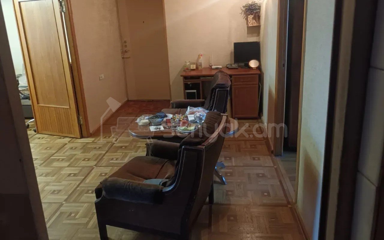 3 Սենյականոց Բնակարան, 84քմ, 7/9 հարկ, Պետական Վիճակում