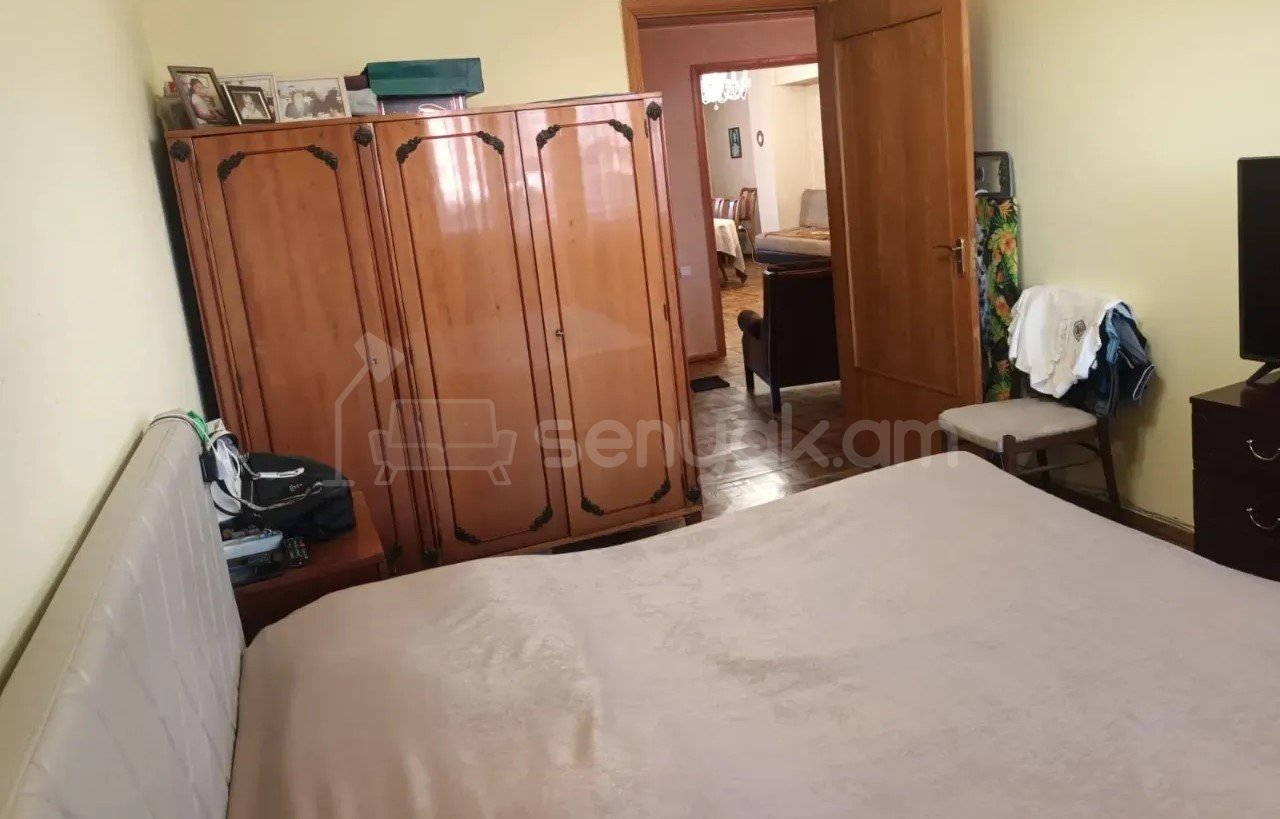 3 Սենյականոց Բնակարան, 84քմ, 7/9 հարկ, Պետական Վիճակում