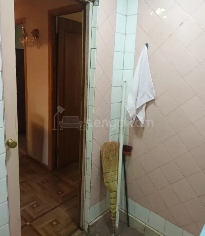 3 Սենյականոց Բնակարան, 84քմ, 7/9 հարկ, Պետական Վիճակում