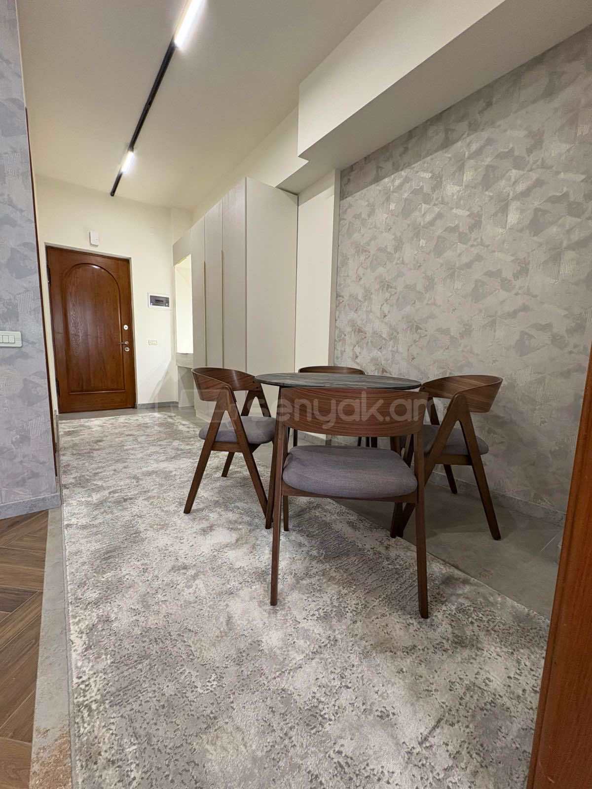 2 Սենյականոց Բնակարան, 50քմ, 5/7 հարկ, Դիզայներական Վերանորոգված, Կահավորված