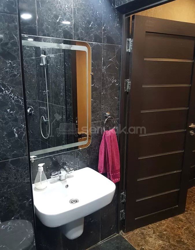 3 Սենյականոց Բնակարան, 55քմ, 1/14 հարկ, Կապիտալ Վերանորոգված