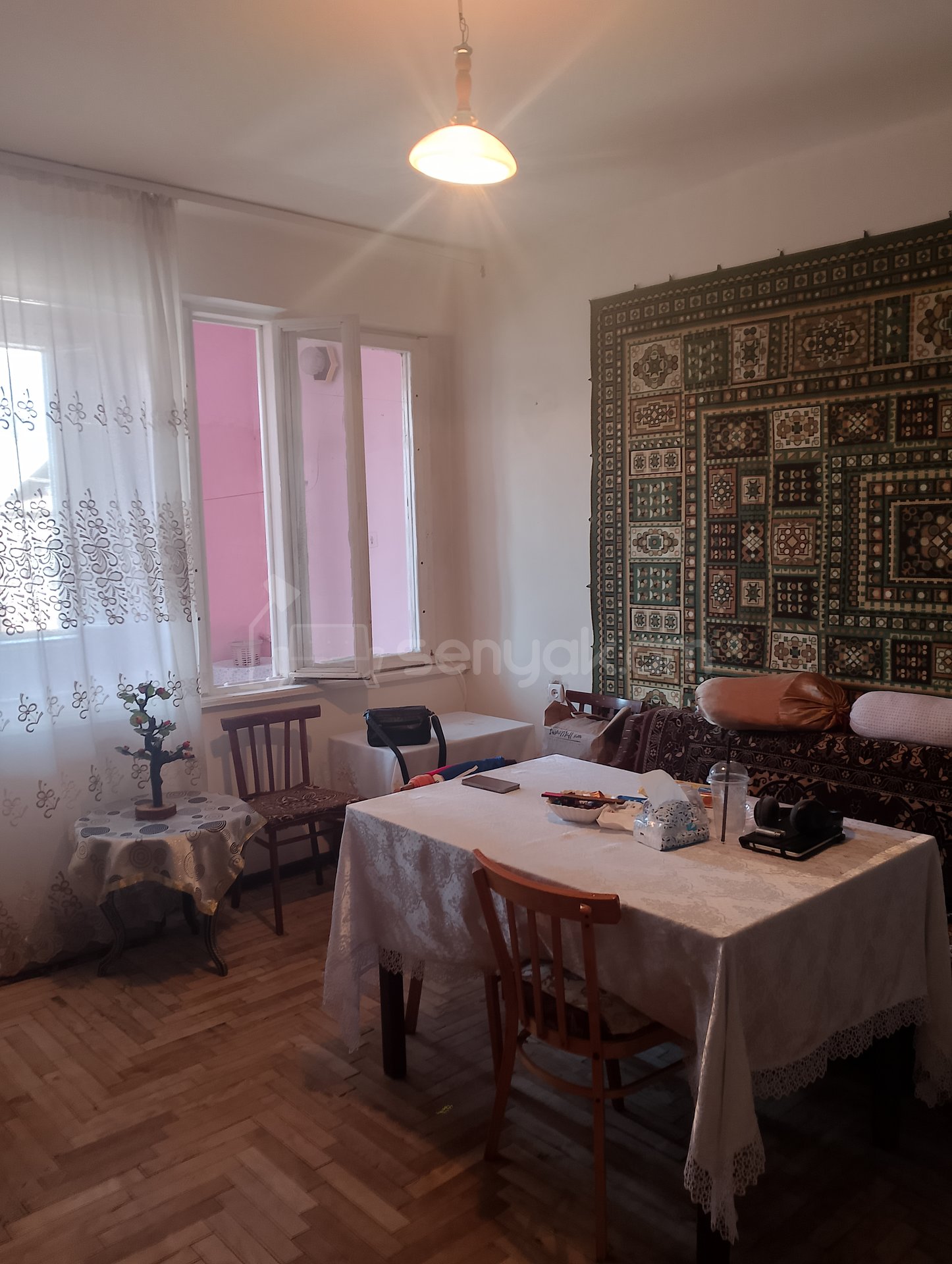 2 Սենյականոց Բնակարան Քարե Շենքում, 48քմ, 3/5 հարկ, Պետական Վիճակում, Կահավորված, Արևկող