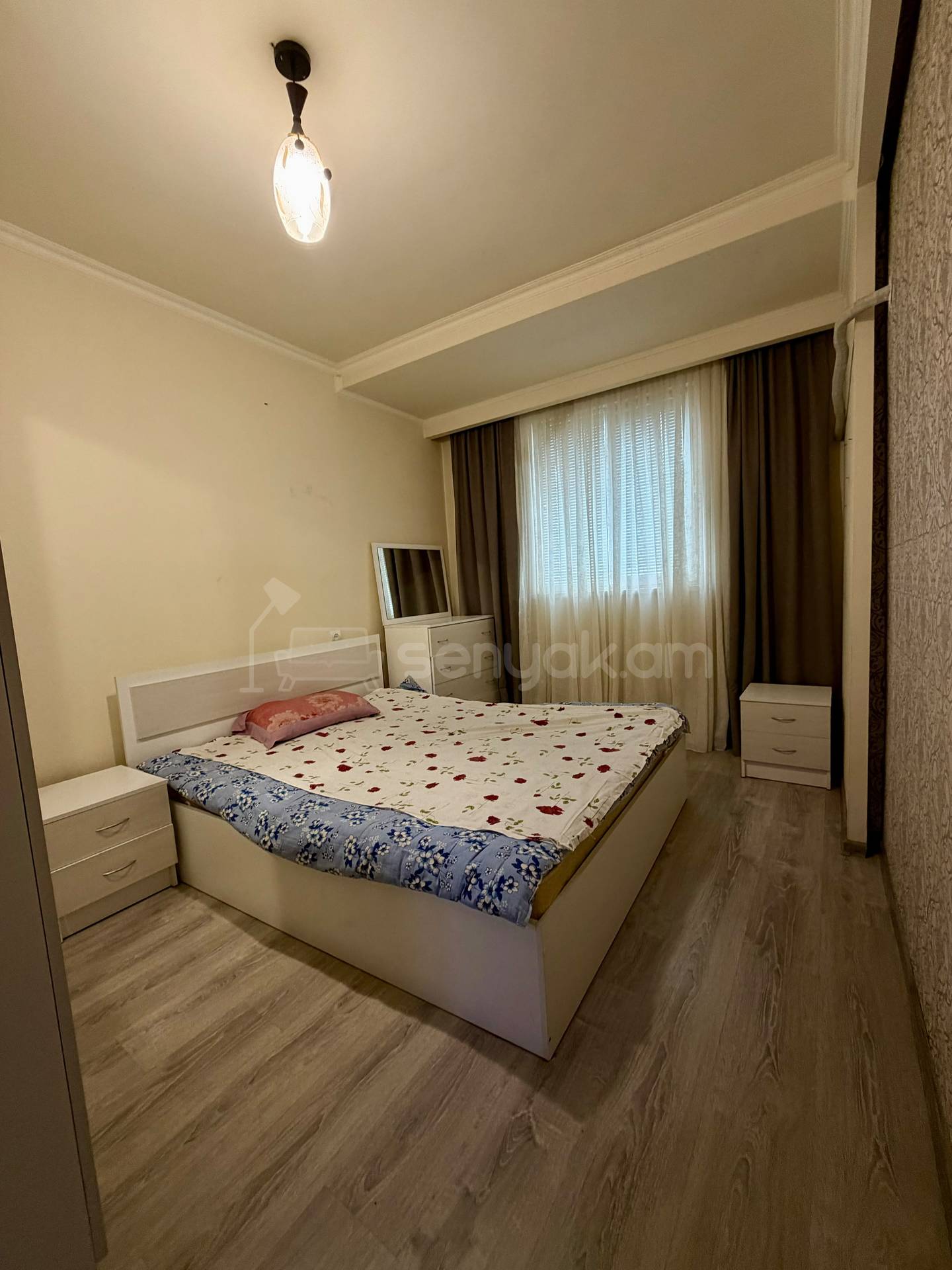 2 Սենյականոց Բնակարան, 50քմ, 8/10 հարկ, Նորմալ Վիճակում, Կահավորված, Արևկող