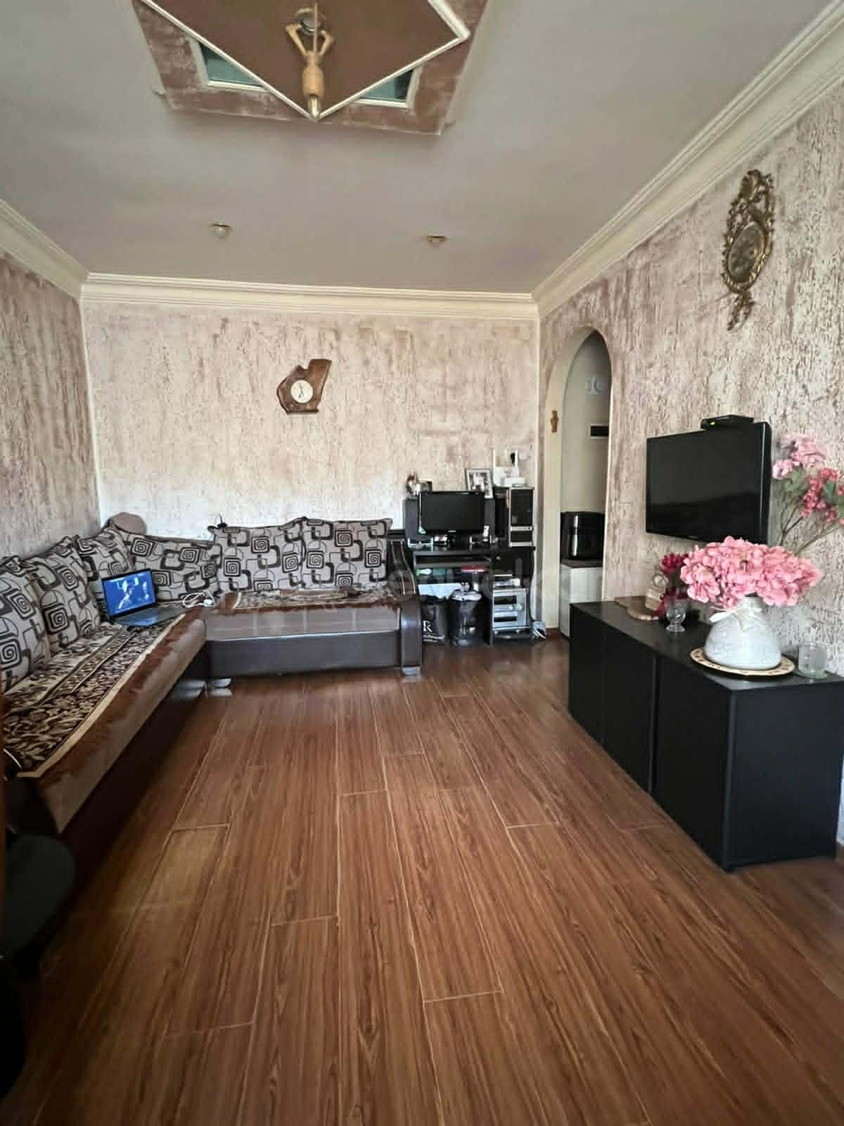 2 Սենյականոց Բնակարան, 35քմ, 2/4 հարկ, Կապիտալ Վերանորոգված, Կահավորված, Արևկող